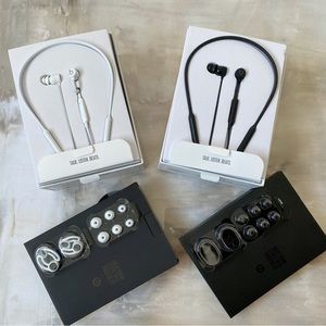 Beats by Dr. Dre BeatsX Wireless Bluetooth Earphones Sell two items Black white
